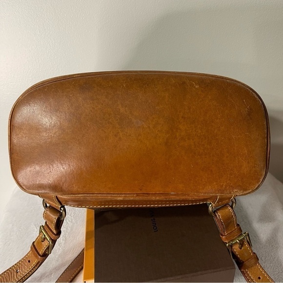 Authentic Louis Vuitton montsouris mm - Picture 11 of 13